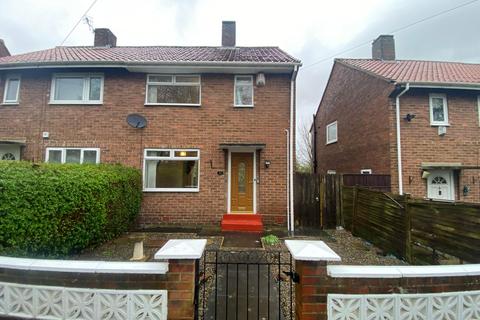 2 bedroom semi-detached house to rent, Scafell Gardens, Gateshead