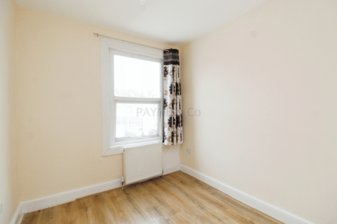 3 bedroom terraced house for sale, Park Road, ILFORD, IG1