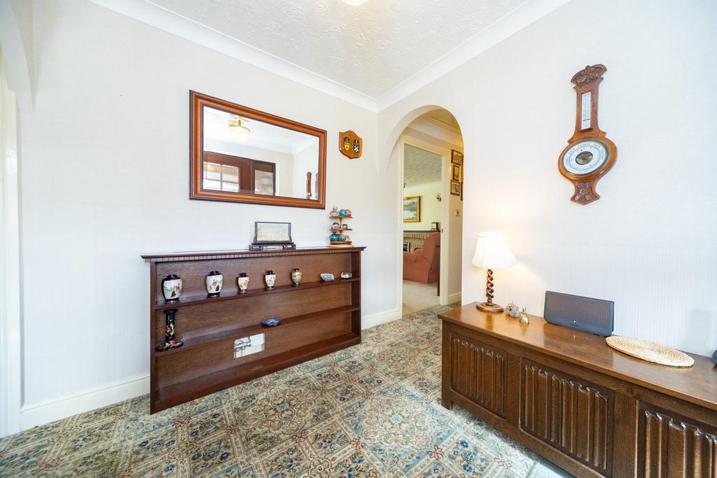 West Cross Lane, Mountsorrel, Loughborough, LE12 3 bed detached