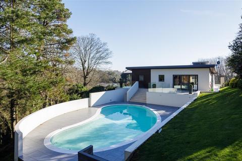 5 bedroom detached house for sale, Modern Five-Bedroom Residence With Stunning Woodland Views