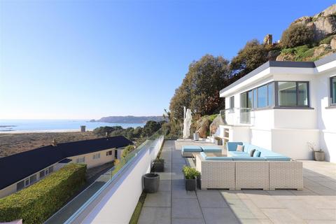 4 bedroom detached house for sale, A 4 Bedroom 4 Bathroom Lifestyle Home With Spectacular Sea Views Over Ouaisne