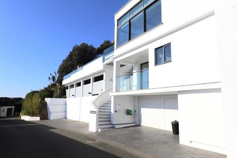 4 bedroom detached house for sale, Spectacular Sea Views Over Ouaisne