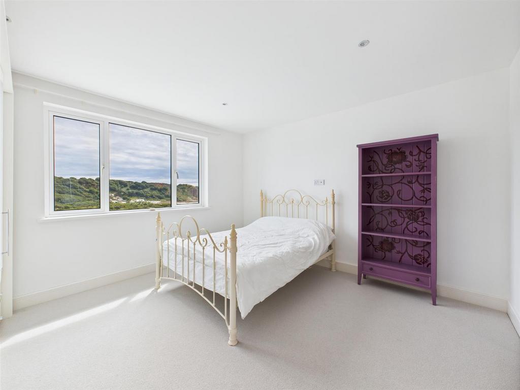 CAM04099 G0-PR0146-STILL023.jpg