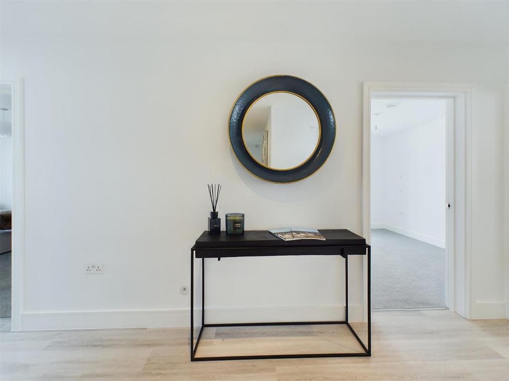 CAM02007 G0-PR0217-STILL020.jpg