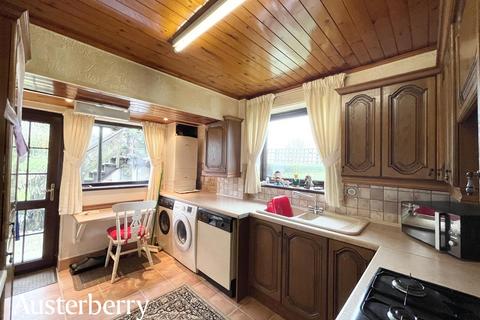 3 bedroom semi-detached bungalow for sale, Moss Park Avenue, Stoke-On-Trent ST9
