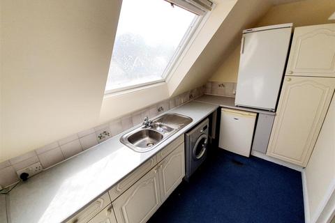 1 bedroom flat to rent, Gatcombe House, Rushden NN10