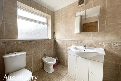 3 bedroom townhouse for sale, Lightwood Road, Stoke-On-Trent ST3