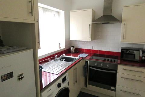 1 bedroom property to rent, Fernhill Lane, New Milton