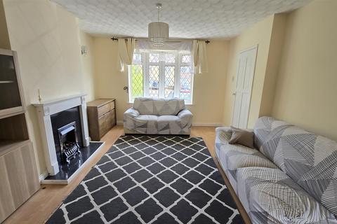 3 bedroom terraced house to rent, Beake Avenue, Coventry CV6