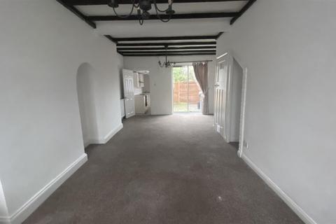 2 bedroom end of terrace house to rent, Westbury Road, Nuneaton CV10