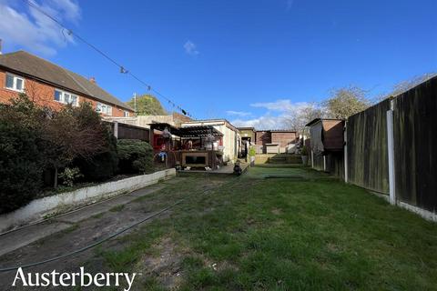 363 Beverley Drive, Stoke-on-trent, ST2 0PW
