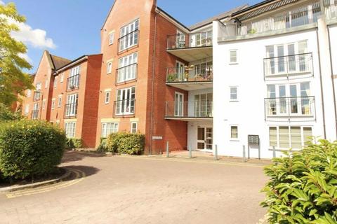 2 bedroom flat to rent, Squires House, Wantage OX12