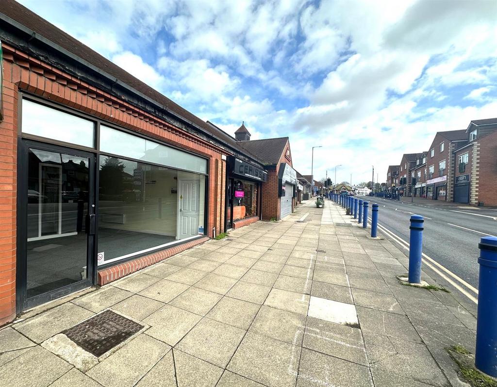 Selby Road, Halton, Leeds Retail property (high street) £14,950 pcm