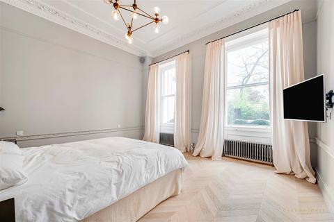 1 bedroom flat for sale, Warwick Square, Pimlico, London, SW1V