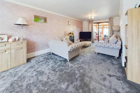 4 bedroom semi-detached house for sale, Discover Your Dream Family Home