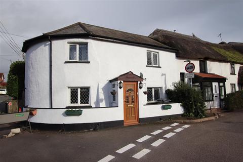 2 bedroom cottage for sale, Station Road, Broadclyst