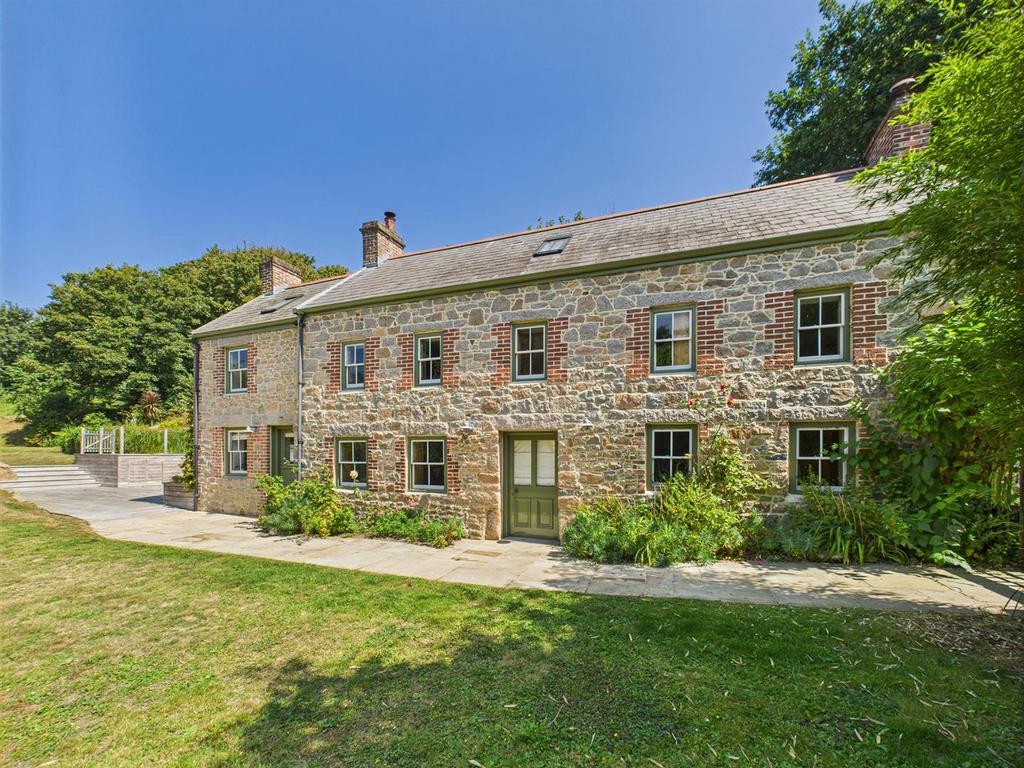 CAM04099 G0-PR0154-STILL005.jpg