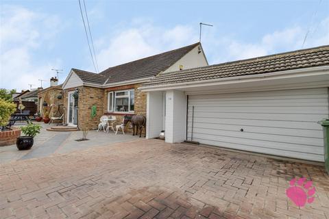 6 bedroom chalet for sale, Park Road, Canvey Island SS8