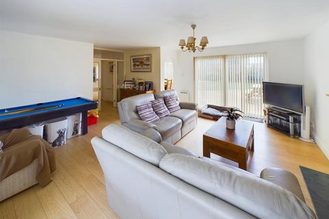 4 bedroom detached house for sale, Discover Your Dream Family Abode