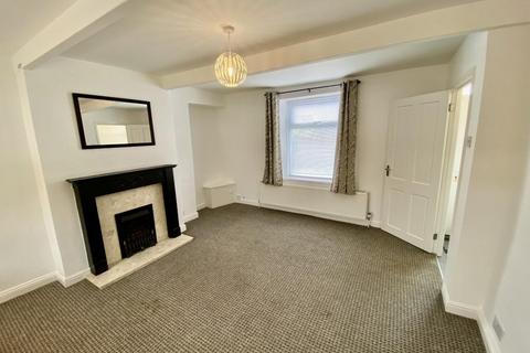 2 bedroom terraced house to rent, Ingrow Lane, Ingrow, Keighley, BD22 7BU