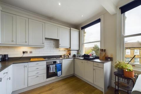 2 bedroom apartment to rent, East Hill, London