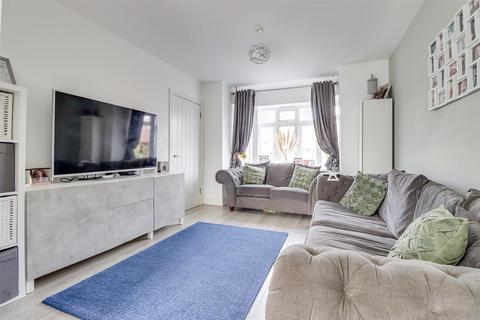 3 bedroom semi-detached house for sale, Grafton Road, Canvey Island SS8