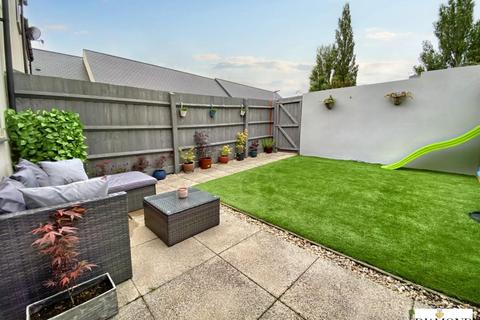 27 Perreyman Square, Tiverton, EX16 6GY