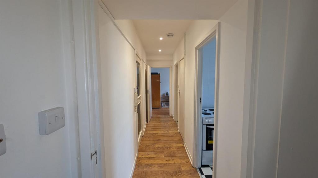 Hallway.jpg
