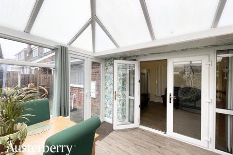47 James Crescent, Werrington, Stoke-on-trent, ST9 0DZ