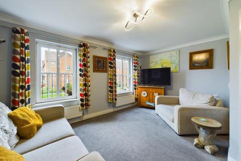 17 Trist Way, Ifield, Crawley, RH11 0LX