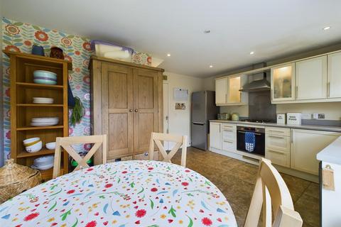 17 Trist Way, Ifield, Crawley, RH11 0LX