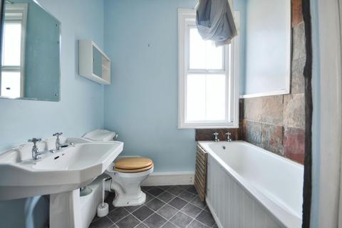 50 East John Walk, Exeter, EX1 2EP