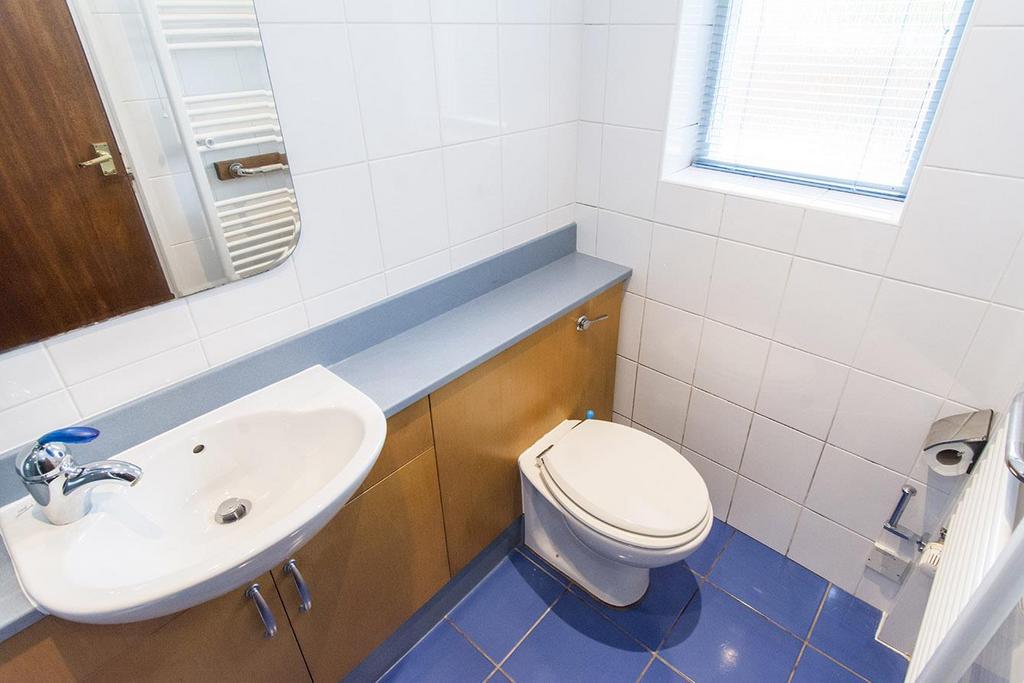 Shower Room / WC