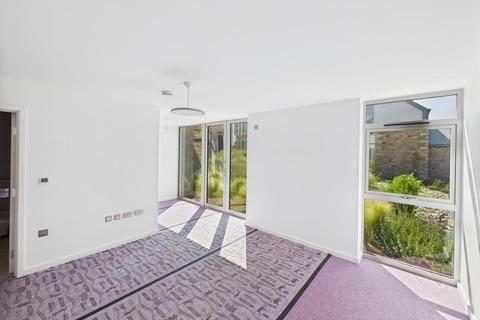 2 bedroom apartment for sale, Ground Floor Apt With Private Beach Access