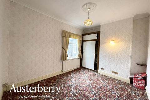 3 bedroom end of terrace house for sale, Cemetery View, Stoke-On-Trent ST3