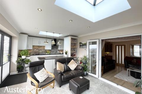 21 Alanbrook Grove, Stoke-on-trent, ST3 7ES