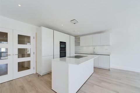 3 bedroom apartment for sale, A Coastal Haven Of Unparalleled Luxury