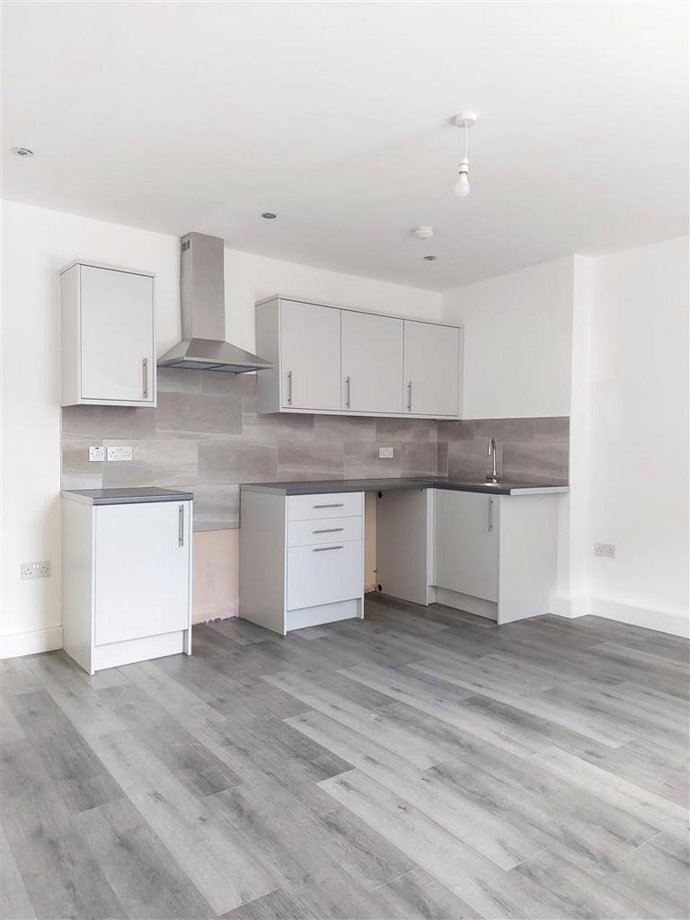 Kitchen 1.jpg