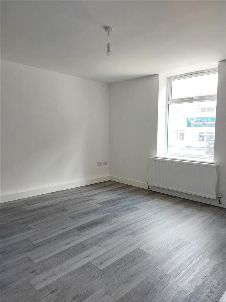 Livingroom 1.jpg