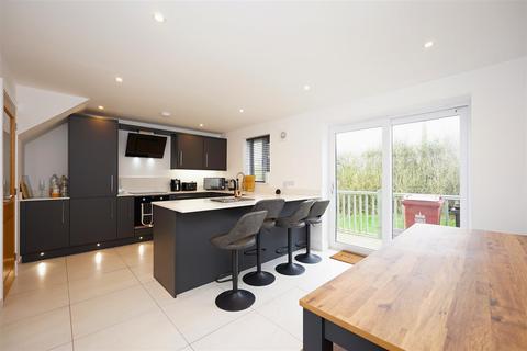 8 Abbey Meadows, Dalton-in-furness, LA15 8TH