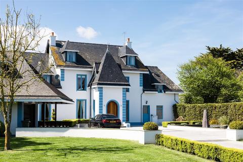 6 bedroom detached house for sale, A Magnificent Chateau-Inspired Property With Excellent Curb Appeal