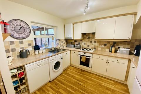 3 bedroom townhouse for sale, The Embankment, Mirfield