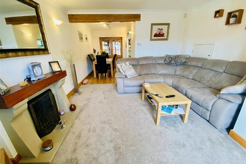 3 bedroom townhouse for sale, The Embankment, Mirfield