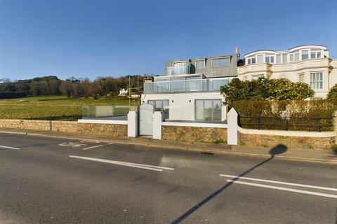 Au Caprice Is A Fantastic New Development