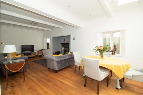 45 Crosby Road, Westcliff-on-sea, SS0 8LF