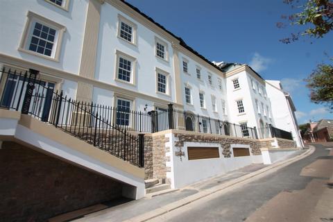undefined, A Fantastic Ground Floor Duplex Apartment
