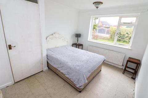 1 Ceiriog Close, Chirk, Wrexham, LL14 5SB