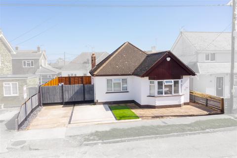 3 bedroom detached bungalow for sale, Village Drive, Canvey Island SS8