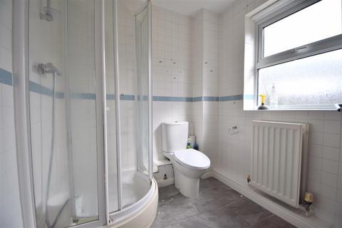 2 bedroom flat for sale, Streamside, Tuffley