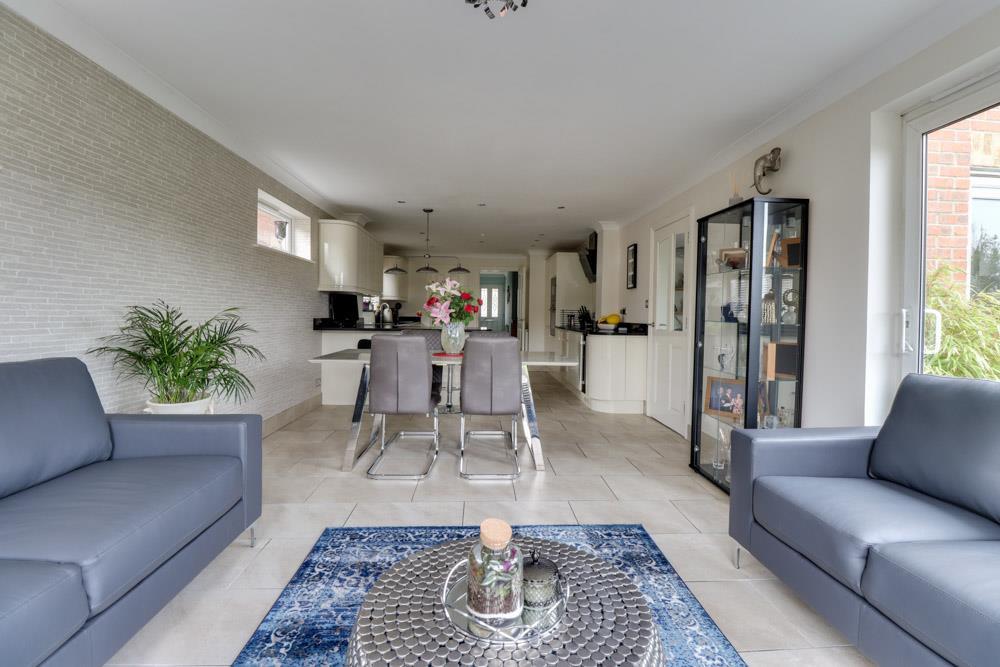 Kitchen Family Room